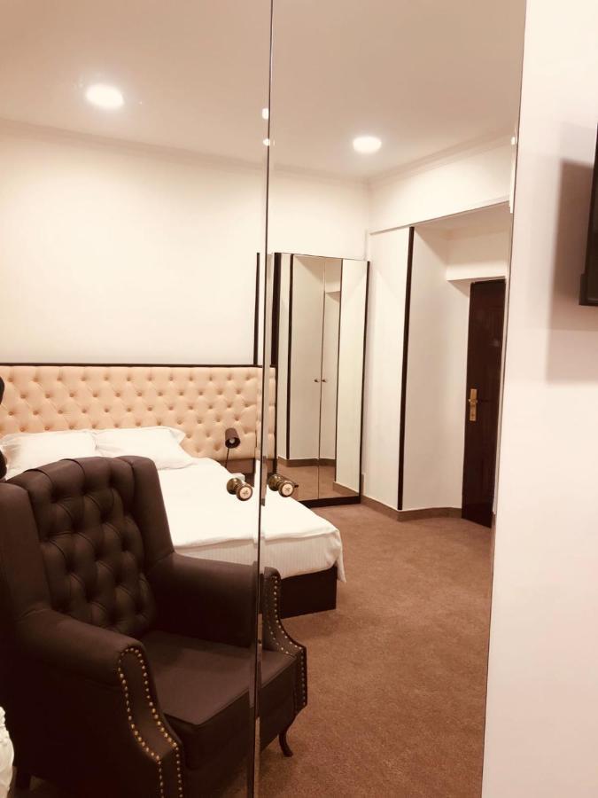 It Hotel Tumanyan Street Erévan Extérieur photo