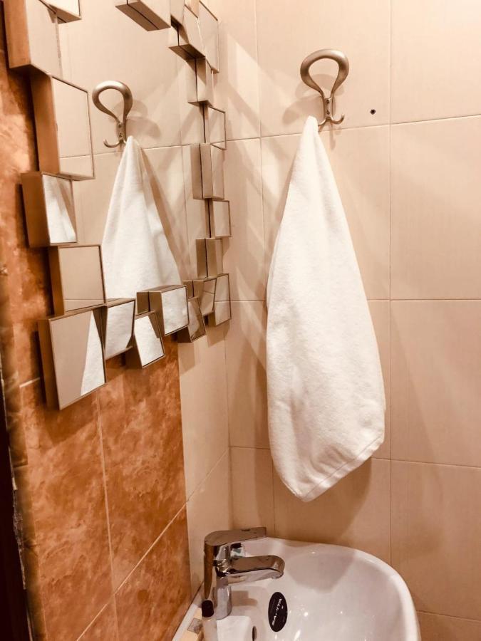It Hotel Tumanyan Street Erévan Extérieur photo
