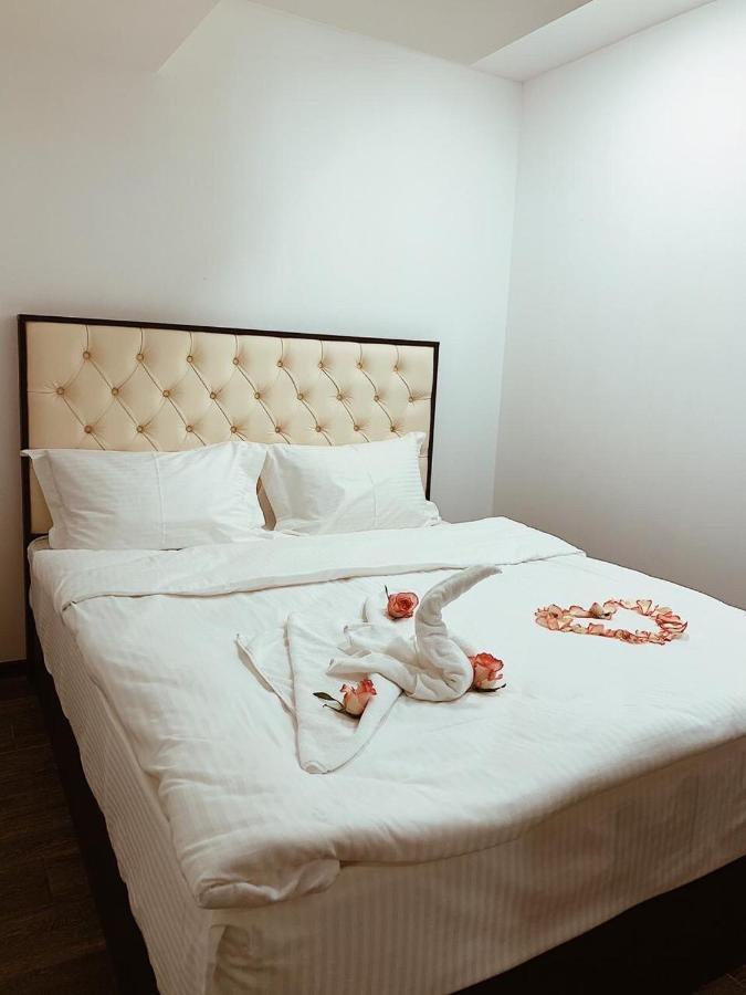 It Hotel Tumanyan Street Erévan Extérieur photo